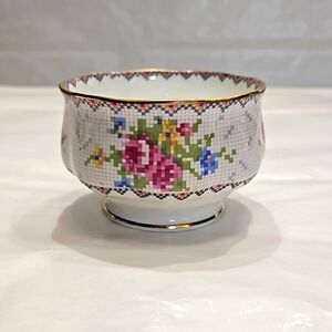 Small open sugar bowl "Petit Point" by Royal Albert.
